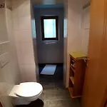 Tropper Apartman *